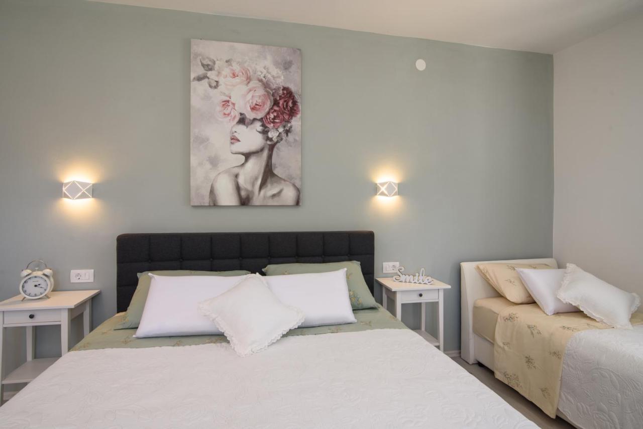 Luxury Apartment Hajdi Trogir Buitenkant foto